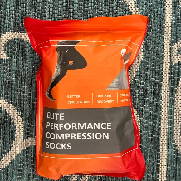 New lot of 3 elite compression socks size Large X-Large L/XL - Picture 2 of 3